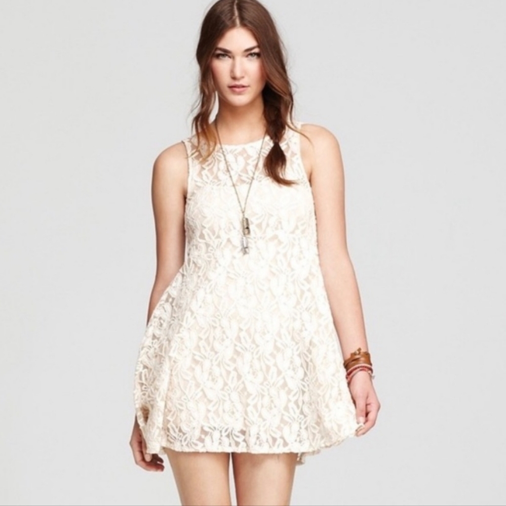 🆕 Free People Lace Ivory Dress. Fully Underlined & Stretchy. NWT - Picture 1 of 8